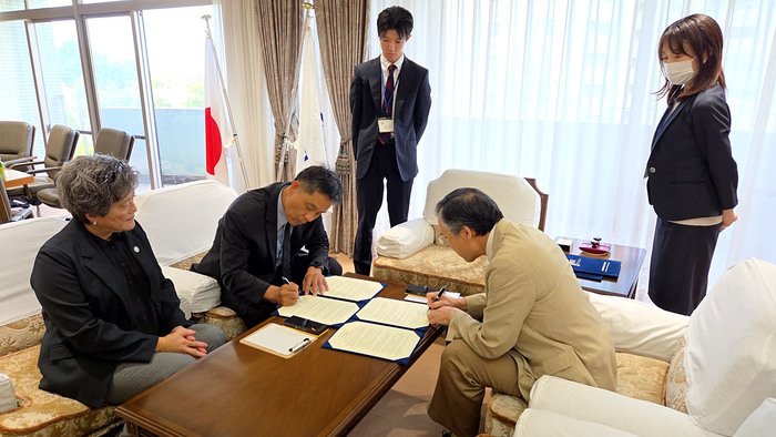 東華大學徐輝明校長與JAIST寺野稔校長簽署合作協議書圖片